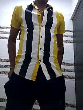 xx54362 online show from 11/04/25, 01:37