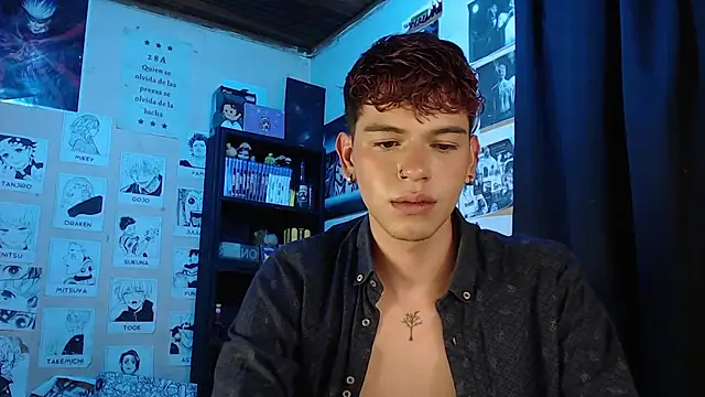 Snapshot of Mickey_Magic chatting on 03/22/25, 07:47 Mickey Magic online show from 03/22/25, 07:47