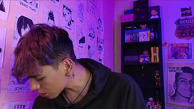 Snapshot of Mickey_Magic chatting on 02/09/25, 08:54 Mickey Magic online show from 02/09/25, 08:54