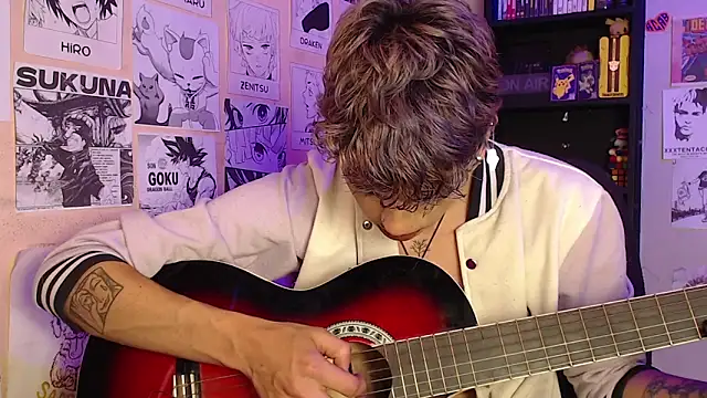 Snapshot of Mickey_Magic chatting on 03/03/25, 08:19 Mickey Magic online show from 03/03/25, 08:19