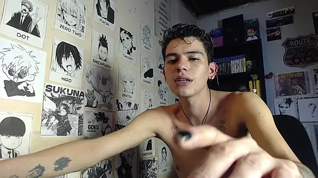 Snapshot of Mickey_Magic chatting on 03/03/25, 05:16 Mickey Magic online show from 03/03/25, 05:16