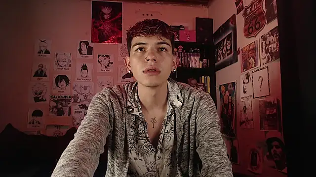 Snapshot of Mickey_Magic chatting on 03/20/25, 05:57 Mickey Magic online show from 03/20/25, 05:57