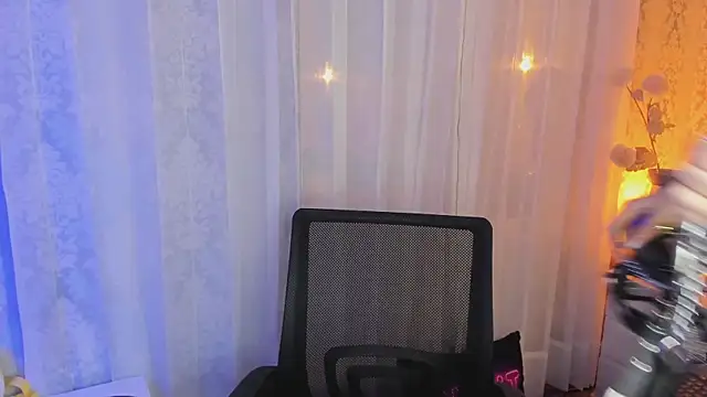 JeanneSabatier online show from 10/21/25, 07:46