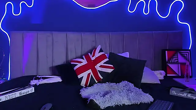 JeanneSabatier online show from 02/01/26, 08:12