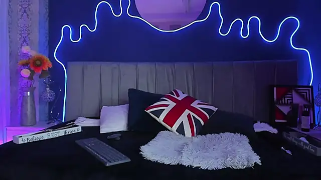 JeanneSabatier online show from 02/12/26, 07:46