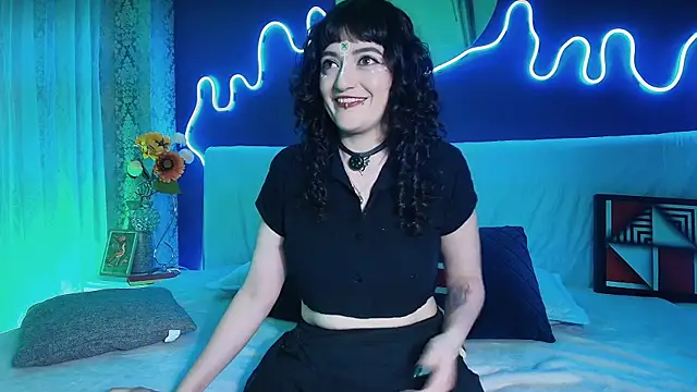JeanneSabatier online show from 04/18/26, 07:51