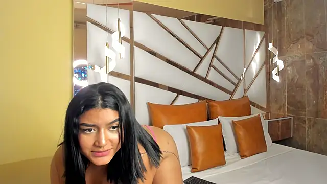 Snapshot of Camila_Mason chatting on 02/23/25, 05:56 Camila Mason online show from 02/23/25, 05:56