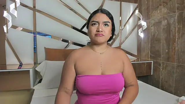 Snapshot of Camila_Mason chatting on 03/13/25, 03:54 Camila Mason online show from 03/13/25, 03:54