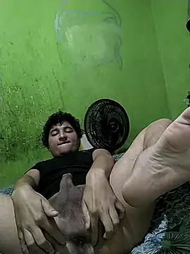 passivofoggozo69 online show from 09/14/25, 10:04