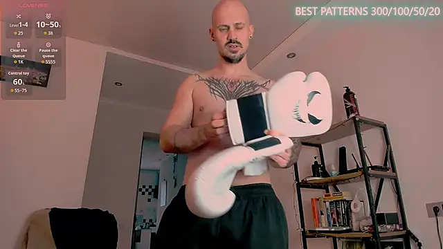 AssHunter4k online show from 12/15/25, 09:04