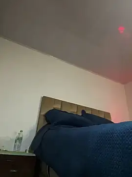 Miia Jazmin online show from 10/24/25, 01:54