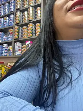 Miia Jazmin online show from 12/17/25, 08:03