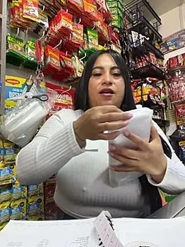 Miia Jazmin online show from 11/28/25, 08:09