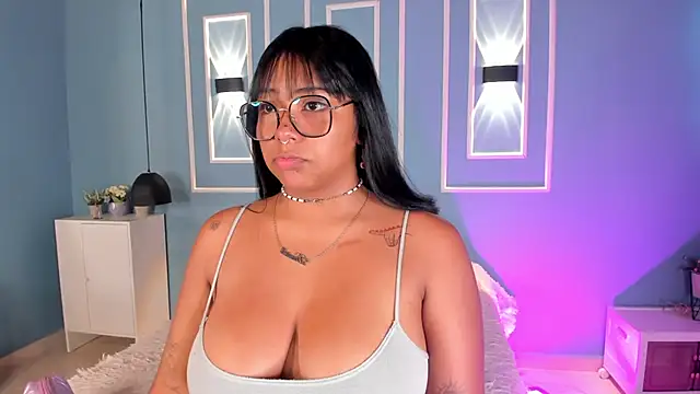 isabella zc online show from 07/01/26, 11:54