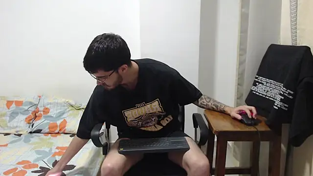 Aleex Miller online show from 11/05/25, 02:47