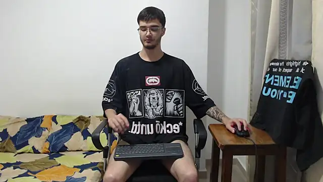 Aleex Miller online show from 10/19/25, 06:16