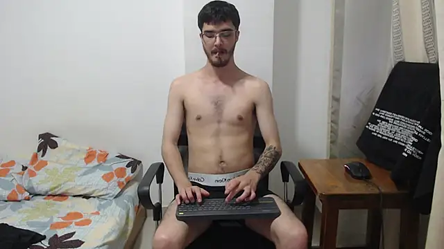 Aleex Miller online show from 11/06/25, 03:32