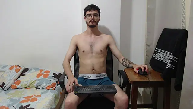 Aleex Miller online show from 11/07/25, 03:44