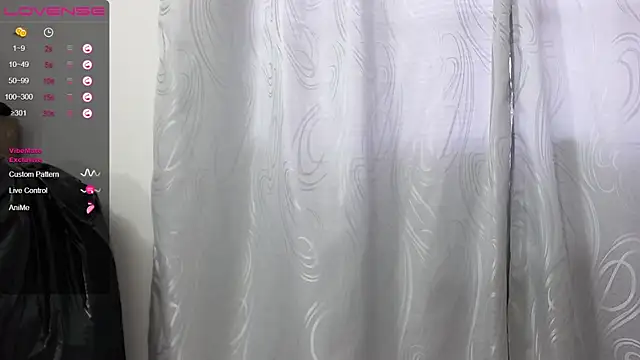 Snapshot of Solera_Red chatting on 02/24/25, 10:14 Solera Red online show from 02/24/25, 10:14