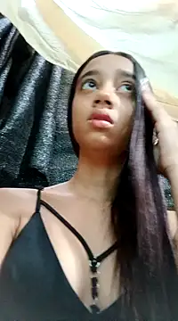 Snapshot of Zoe_Sweett18 chatting on 02/10/25, 12:50 Zoe Sweett18 online show from 02/10/25, 12:50