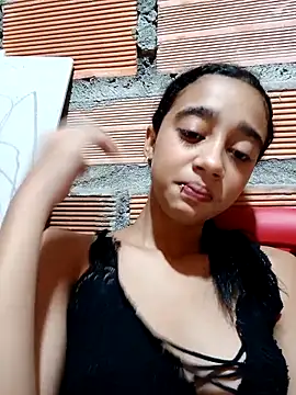 Snapshot of Zoe_Sweett18 chatting on 09/09/25, 12:25 Zoe Sweett18 online show from 09/09/25, 12:25