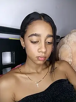 Zoe Sweett18 online show from 03/09/26, 06:33