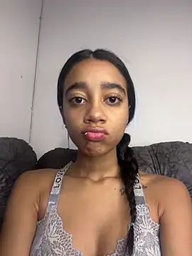 Zoe Sweett18 online show from 02/25/26, 12:38