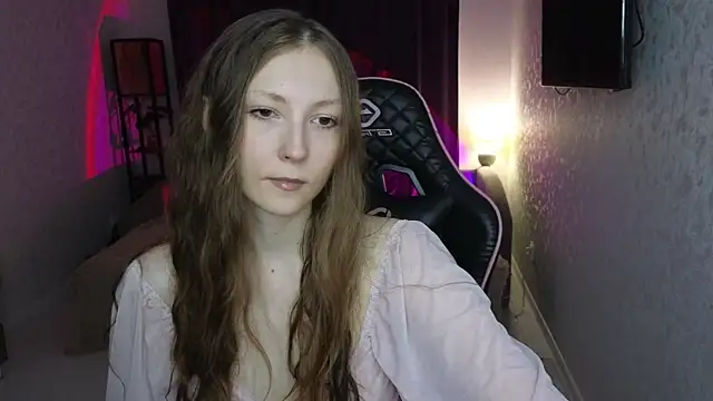 Snapshot of Sweeet_Lilit chatting on 07/25/26, 09:43 Sweeet Lilit online show from 07/25/26, 09:43