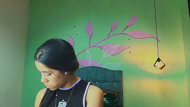 Connie Bell online show from 12/04/25, 07:57