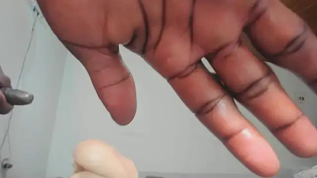 Snapshot of nene-5 chatting on 10/22/25, 08:08 nene-5 online show from 10/22/25, 08:08