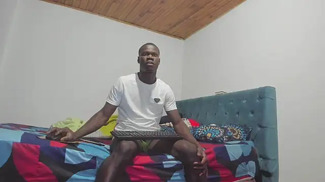 Snapshot of nene-5 chatting on 10/30/25, 04:00 nene-5 online show from 10/30/25, 04:00