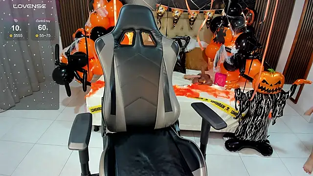 Lolly 18 online show from 10/22/25, 03:11