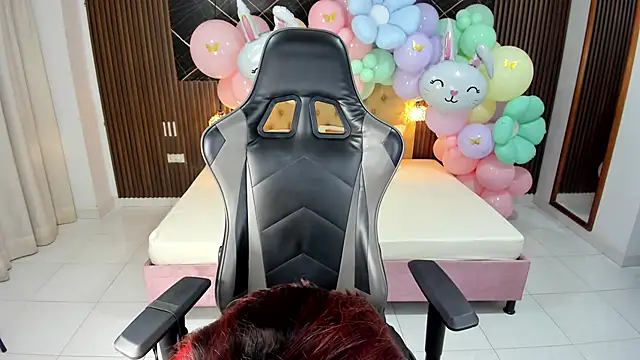 Lolly 18 online show from 04/14/26, 08:03