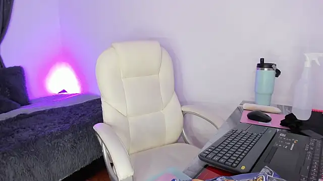 ashanty b5 online show from 10/23/25, 03:05