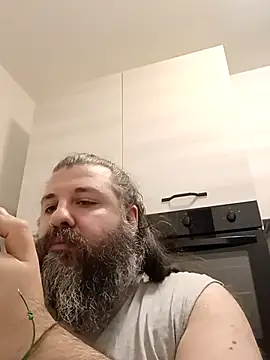 Snapshot of catullo14 chatting on 05/12/26, 07:42 catullo14 online show from 05/12/26, 07:42
