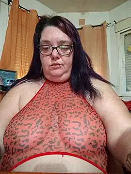 diosacurvy1984 online show from 02/25/26, 10:04