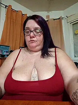 diosacurvy1984 online show from 02/24/26, 07:20