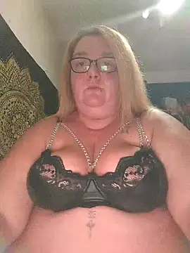 diosacurvy1984 online show from 11/05/25, 10:46