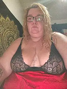 diosacurvy1984 online show from 11/02/25, 06:24