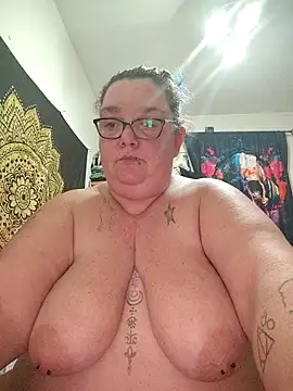 diosacurvy1984 online show from 03/25/26, 09:46