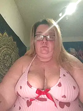 diosacurvy1984 online show from 02/10/26, 11:37