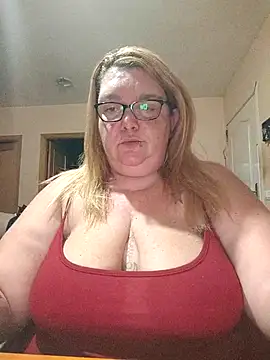 diosacurvy1984 online show from 12/05/25, 08:02