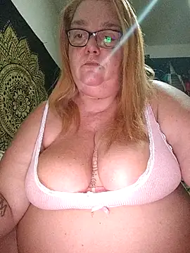 diosacurvy1984 online show from 10/23/25, 09:02