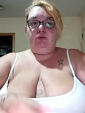 diosacurvy1984 online show from 11/03/25, 07:13