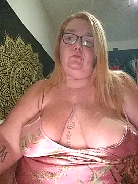 diosacurvy1984 online show from 10/18/25, 09:17