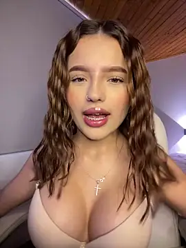 Sofia18 pinkk online show from 09/29/25, 08:47