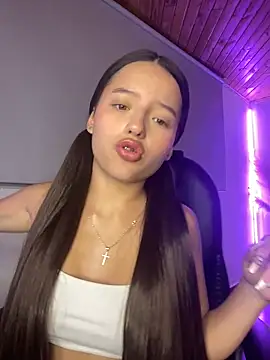 Sofia18 pinkk online show from 04/05/26, 02:07