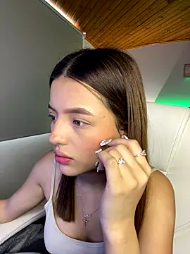 Sofia18 pinkk online show from 10/12/25, 07:15