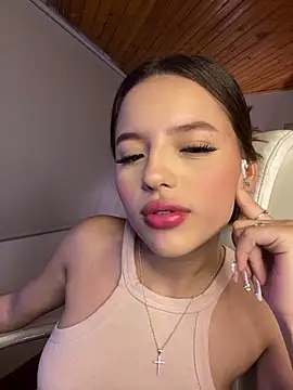 Sofia18 pinkk online show from 10/07/25, 10:33