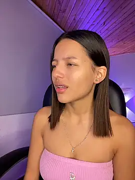 Sofia18 pinkk online show from 05/24/26, 12:32